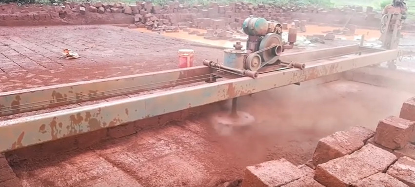 Laterite Stone Bottom Cutting